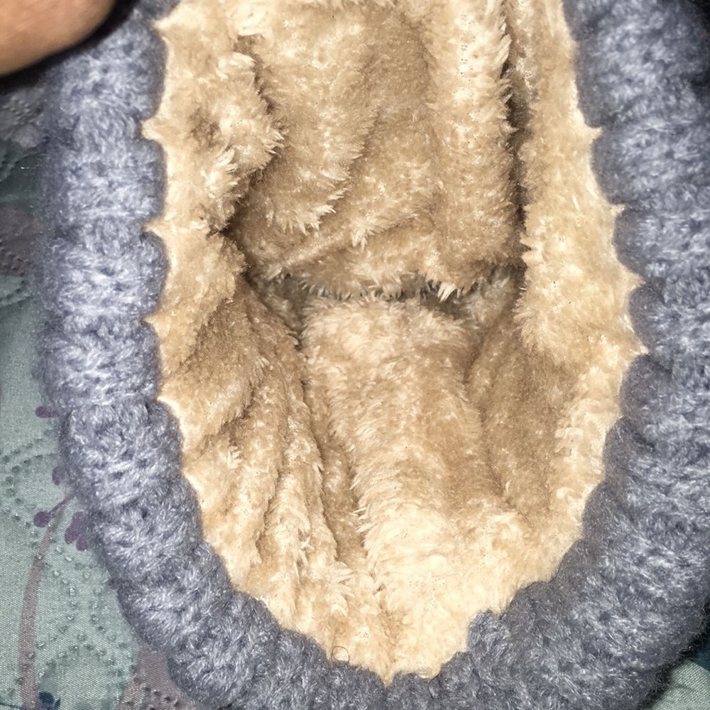 Knit hat - Picture 2 of 2